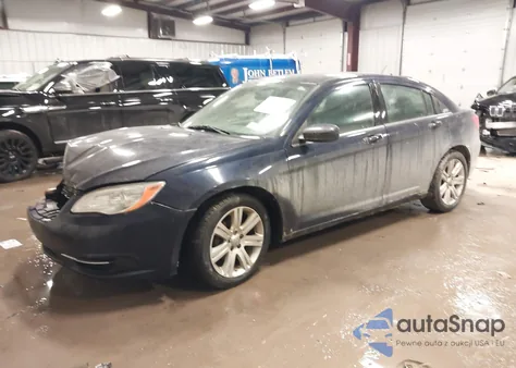 2013 Chrysler 200 Lx z USA, uszkodzony, nr VIN 1C3CCBAB7DN705066